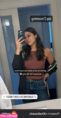 Kira Kosarin [ kira-kosarin ] - I can do a trick you didn t know can make you cum