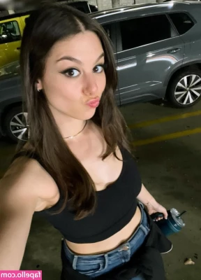 Kira Kosarin [ kira-kosarin ] - 2 Minuten pure Sucht   komplette Kontrolle