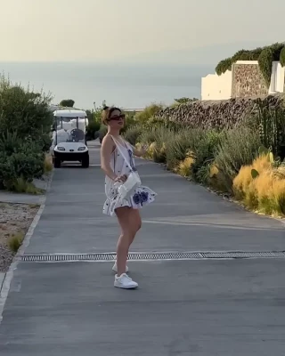 Kira Kosarin [ kira-kosarin ] - pov   im riding your face