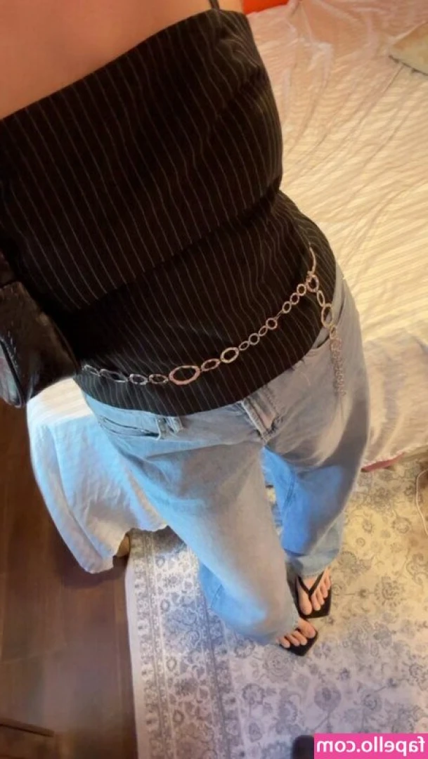  [ temptingterra ] - God I’m feeling horny tonight 😇