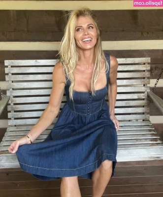 Torrie Wilson [ torrie-wilson ] - Thinking of all you boys x part 1