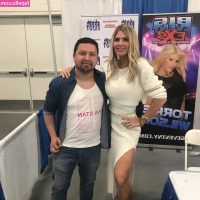 Torrie Wilson [ torrie-wilson ] - Pick an item or all of them, and send $$ 👸🏼