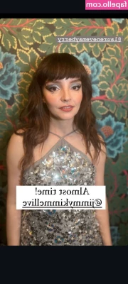 Lauren Mayberry [ lauren-mayberry ] - restrain me