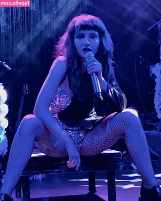 Lauren Mayberry [ lauren-mayberry ] - Ci ero mancata per caso
