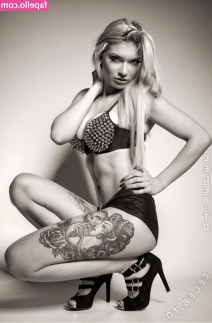 Laura Satis [ laura-satis ] - Private Set Drop