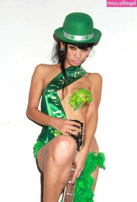 Bai Ling [ bai-ling ] - let me grind on your cock, Sir~