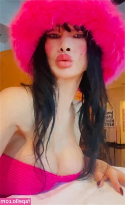 Bai Ling [ bai-ling ] - Dirty Dva 😈 I like my type of cosplay 🙏👅