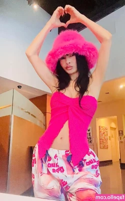 Bai Ling [ bai-ling ] - hi my love  I have made safely on vacation and will be spending