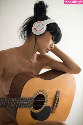 Bai Ling [ bai-ling ] - Feet pics anyone? 🦶 Here you go 😊 💋