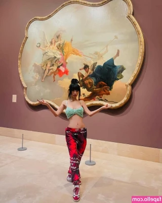Bai Ling [ bai-ling ] - Thinking about some playtime  Anyone want to help
