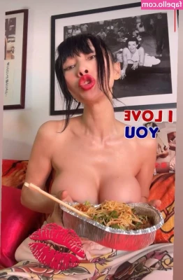 Bai Ling [ bai-ling ] - Feel’n BIG!