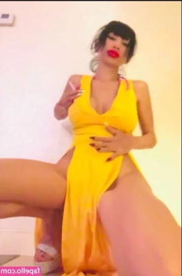 Bai Ling [ bai-ling ] - If you are new here welcome and to everyone sat horny xx