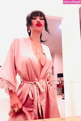 Bai Ling [ bai-ling ] - How are my babes doing today?
