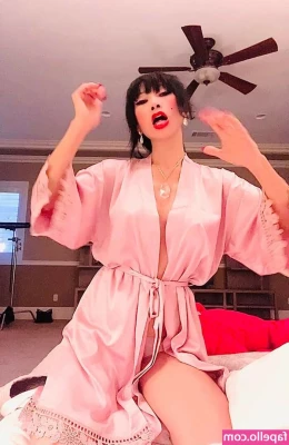 Bai Ling [ bai-ling ] - Which is the best  showcasing my bush  pic  Also that s my special