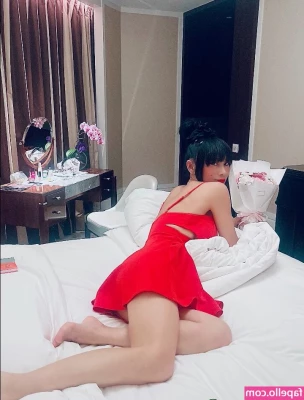 Bai Ling [ bai-ling ] - This was a fun day  I can t wait until my next Threesome  How about