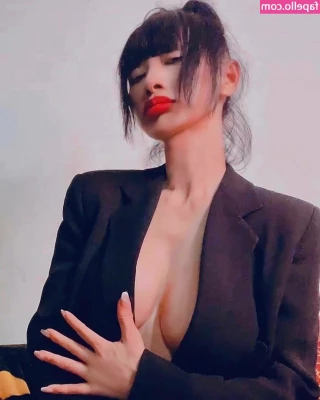 Bai Ling [ bai-ling ] - PLUGS   - Pink or blue butt plug in my ass