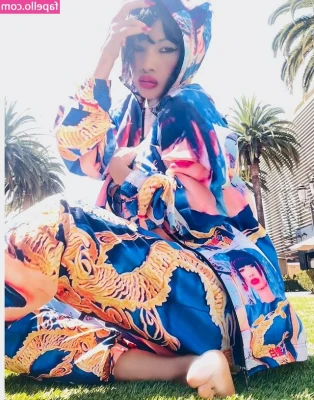 Bai Ling [ bai-ling ] - A New York Minute