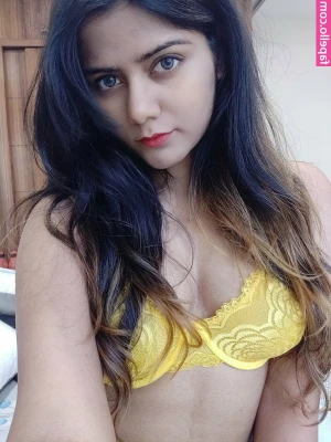 Srishti Sharma [ srishti-sharma ] - Exclusive Set Release