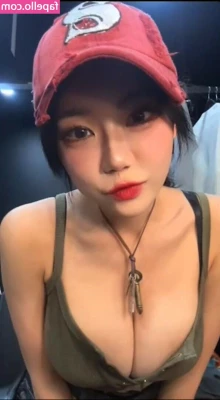 Berry [ berry-1 ] - Hey love 😘 How you doing today?? I'm online and ready for you 😈