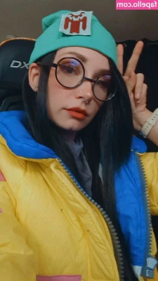 Kamicakes Asmr [ kamicakes-asmr ] - They love to see me in distress