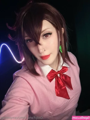 vamplettes - One hell of a gorgeous girl that everyone of you need to see    https