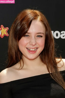 Alessandra Torresani [ alessandra-torresani ] - Do you like my pussy with a landing strip like this?