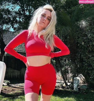Alessandra Torresani [ alessandra-torresani ] - showing a little donkey 😈
