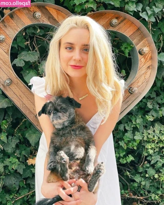 Alessandra Torresani [ alessandra-torresani ] - Push me against the wall and eat my ass daddy 👅💦
