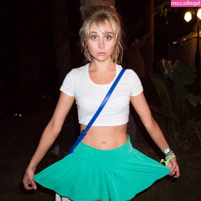 Alessandra Torresani [ alessandra-torresani ] - Still need 15 likes for the next content drop!