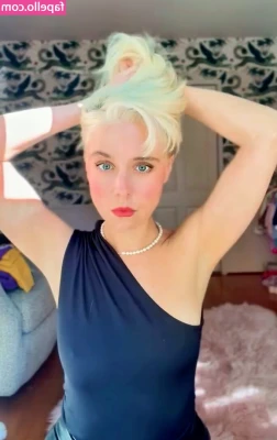 Alessandra Torresani [ alessandra-torresani ] - I need some entertainment on my trip ✈️  Let’s play 10