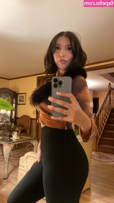 livmia - Do you like watching me play with myself