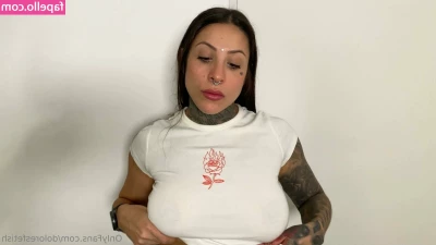 doloresfetish - that's it! the rest of the pictures are available through share :)