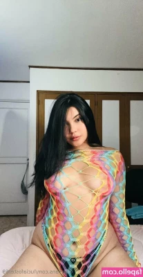 luciafoster69 - Seguimos celebrando la navidad !!!quieres ver la fantasía del elfo ?