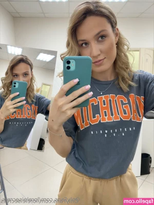 loreleisecrets - Sorry for not posting as much lately guys  Personal shit n family