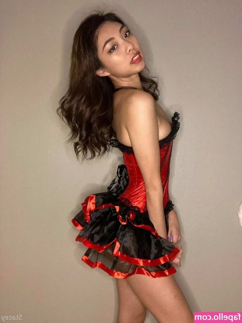 Ya Stacey [ ya-stacey ] - This one has to be my fave 💋 plus the side boob