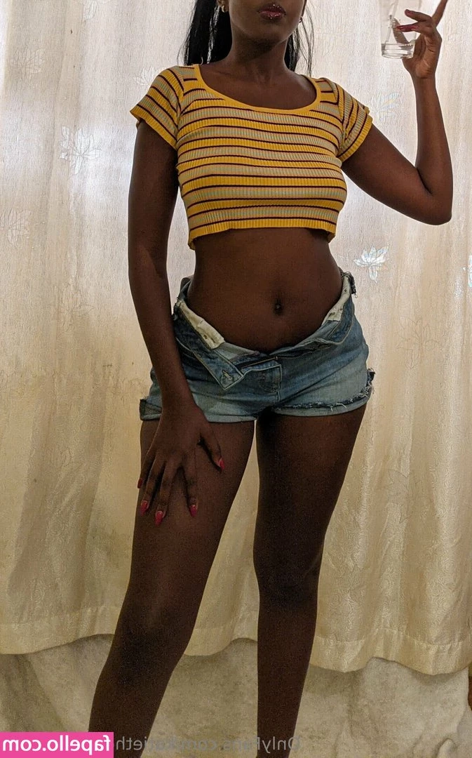 katietheblackbarbie - Best friends that fuck together, stay together... or at least that's