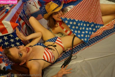 brittrachelle18 - Who s joining us