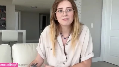Lucy Foxx [ lucy-foxx-1 ] - the water s wet