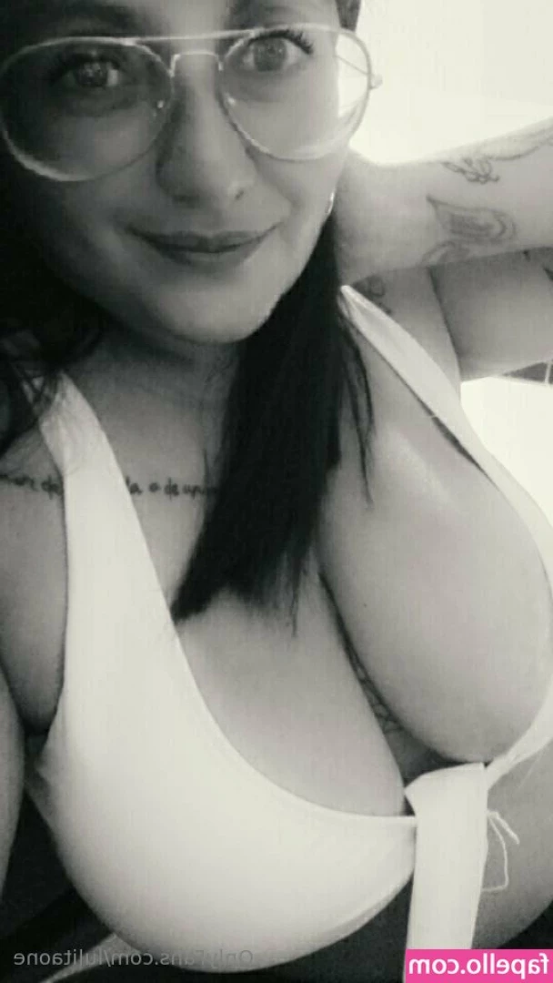 lulitaone - Wanna hold my leash    Tip  12 on this post to see it uncensored