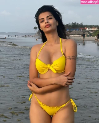 Sonali Raut [ sonali-raut ] - Happy Vday