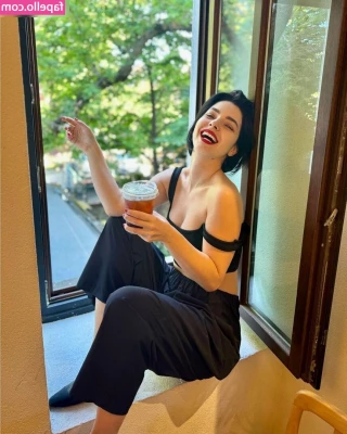 Merve Bolugur [ merve-bolugur ] - What s your favorite position