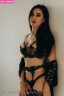 valery_fit [ valery-fit ] - I guess your main question is how am I kept on two couches at the