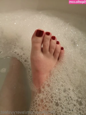 averyysfeet - behind the scenes