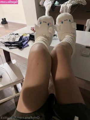saviorcat - Want me to keep it on while we fuck