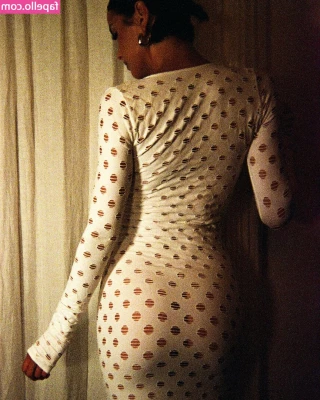 Shelley Hennig [ shelley-hennig ] - Spank me like a naughty girl