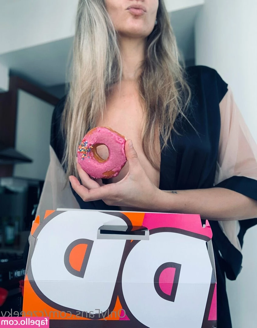 czeeeky - First pic of my small tits