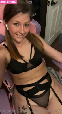 katywithabootyfree - More lingerie pics