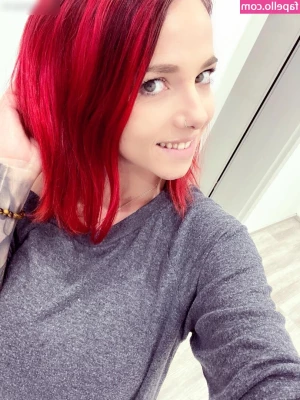 Nina Devil [ nina-devil ] - My tits look great wet