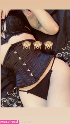 anastasia_tgirl [ anastasia-tgirl ] - On or off? 😈