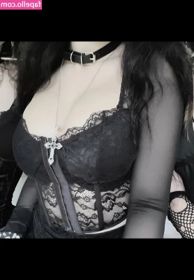 rosegirl242 - Squish 😊